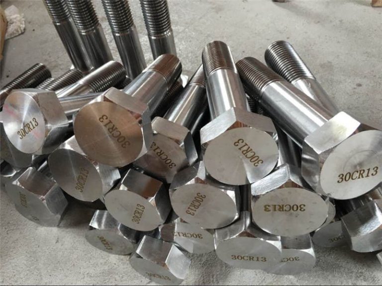 parafusos sextavados