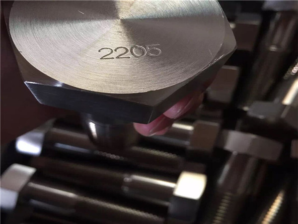 en 1.4462 f51 uns s31803 saf 2205 parafuso