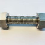 parafusos prisioneiros c / w 2 parafusos sextavados pesados