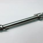 Oem / odm qualidade custom made m16 1.5 parafuso para nissan